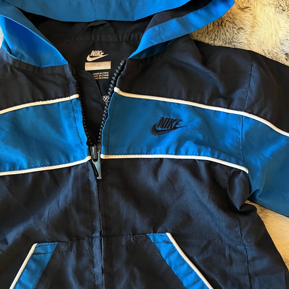 Nike Windbreaker (boys) 12 month - Picture 2 of 7